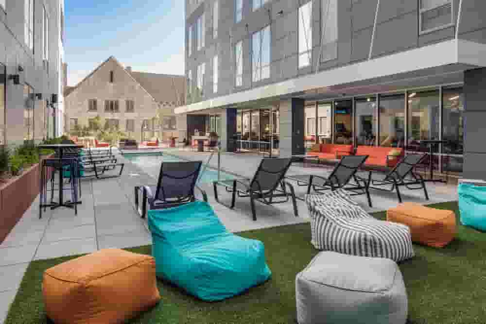 Courtyard with Pool near University of Missouri