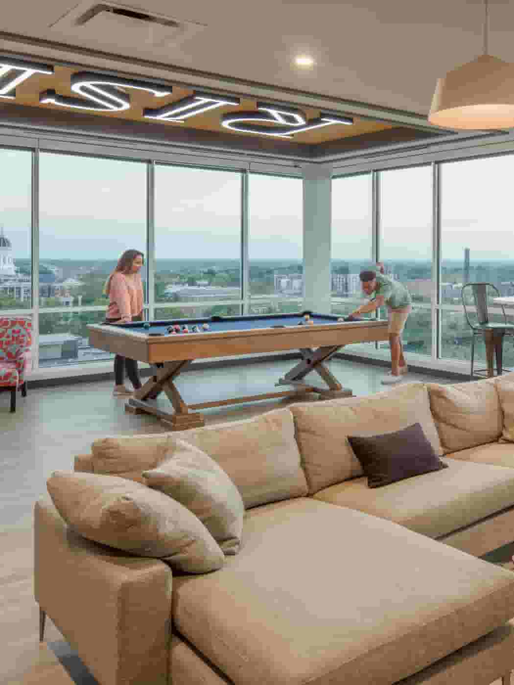 Penthouse Lounge at RISE on 9th