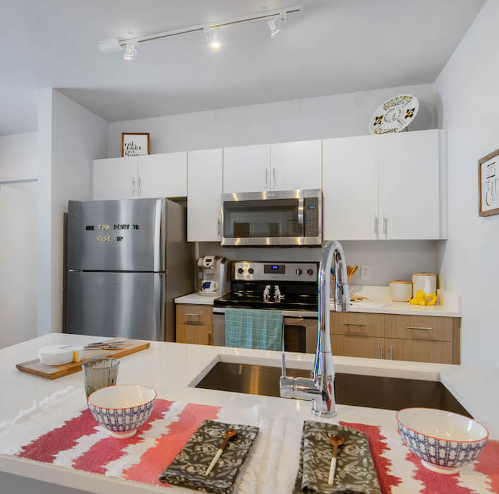 Student apartment kitchen at RISE on 9th