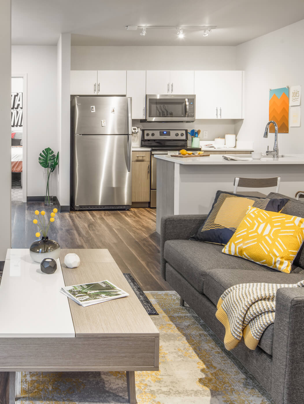 RISE on 9th Columbia, MO Luxury Student Apartments near Mizzou